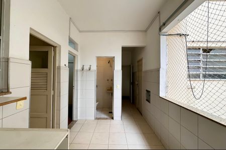 Apartamento para alugar com 142m², 3 quartos e 1 vagaÁrea de Serviço