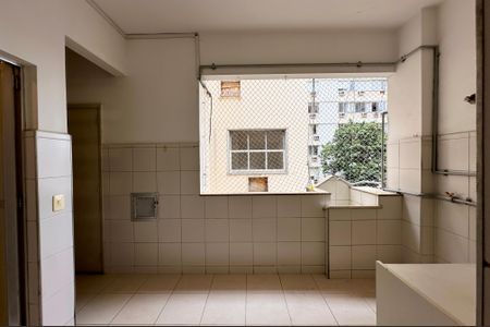 Apartamento para alugar com 142m², 3 quartos e 1 vagaÁrea de Serviço