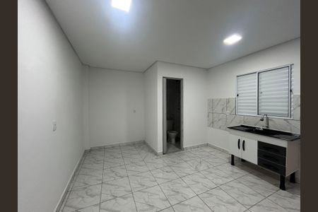 Quarto/ Cozinha  de casa de condomínio para alugar com 1 quarto, 30m² em Vila Nina, São Paulo