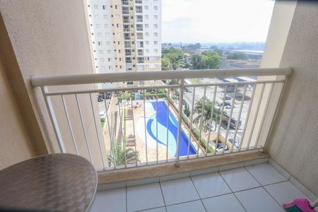 Varanda da sala  de apartamento à venda com 2 quartos, 55m² em Piraporinha, Diadema