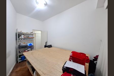 Quarto 1 de apartamento à venda com 3 quartos, 83m² em Catete, Rio de Janeiro