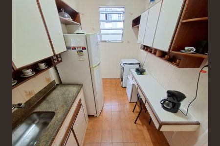 Apartamento à venda com 83m², 3 quartos e sem vagaCozinha 