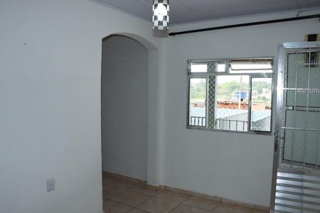Sala de casa para alugar com 2 quartos, 200m² em Jardim Barro Branco, Cotia