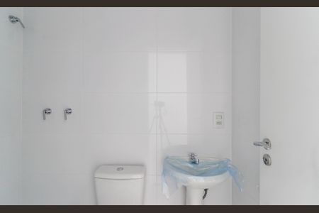 Apartamento à venda com 134m², 3 quartos e 2 vagas Apartamento à venda com 134m², 3 quartos e 2 vagasBanheiro de Serviço