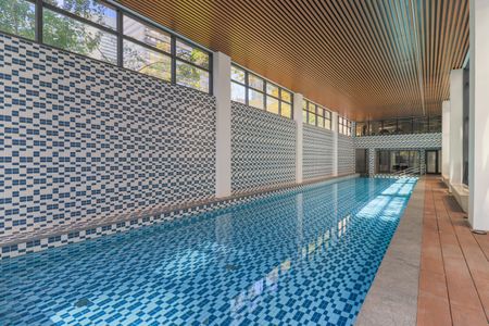 Apartamento à venda com 134m², 3 quartos e 2 vagas Apartamento à venda com 134m², 3 quartos e 2 vagasÁrea comum - Piscina Coberta