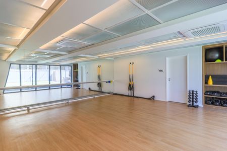 Apartamento à venda com 134m², 3 quartos e 2 vagas Apartamento à venda com 134m², 3 quartos e 2 vagasÁrea comum - Sala de Ginástica
