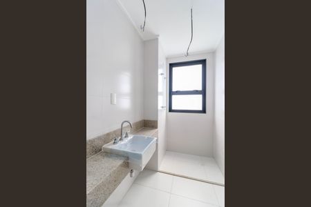 Apartamento à venda com 134m², 3 quartos e 2 vagas Apartamento à venda com 134m², 3 quartos e 2 vagasBanheiro da Suíte