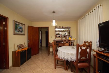 Sala de casa à venda com 4 quartos, 530m² em Vila Pirituba, São Paulo