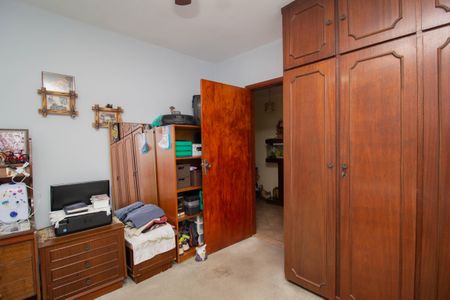 Casa à venda com 530m², 4 quartos e 5 vagasQuarto 2