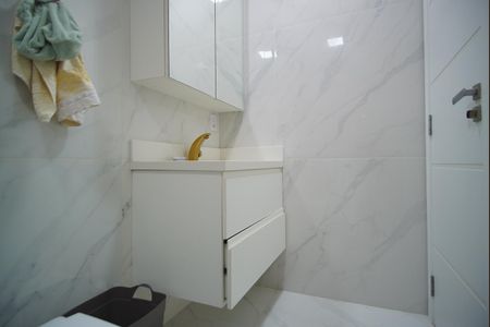 Apartamento à venda com 280m², 3 quartos e 3 vagasBanheiro Corredor