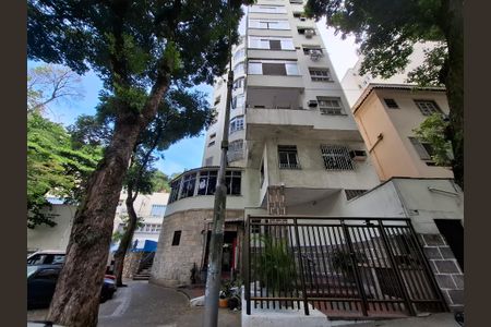 Apartamento à venda com 45m², 1 quarto e sem vagaFachada 