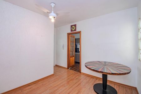 Sala de apartamento à venda com 1 quarto, 40m² em Petrópolis, Porto Alegre