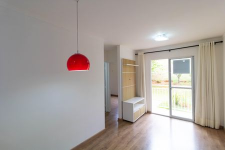 Sala de apartamento para alugar com 3 quartos, 55m² em Vila Marieta, Campinas