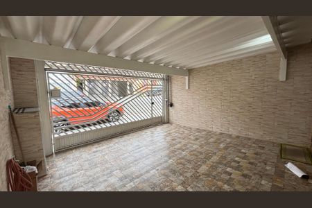 Casa à venda com 145m², 3 quartos e 2 vagas Casa à venda com 145m², 3 quartos e 2 vagasGaragem