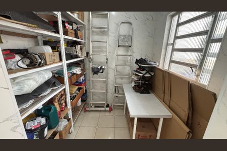 Casa à venda com 145m², 3 quartos e 2 vagas Casa à venda com 145m², 3 quartos e 2 vagasArea de Serviço - Despensa