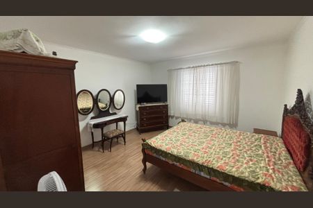 Casa à venda com 145m², 3 quartos e 2 vagas Casa à venda com 145m², 3 quartos e 2 vagasQuarto 1