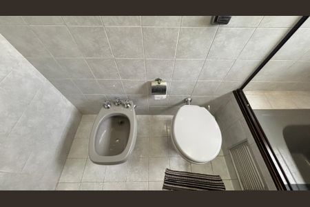 Casa à venda com 145m², 3 quartos e 2 vagas Casa à venda com 145m², 3 quartos e 2 vagasBanheiro