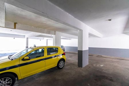 Apartamento à venda com 85m², 2 quartos e 2 vagasÁrea comum - Garagem