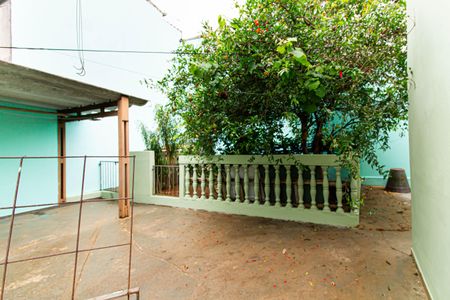 Casa para alugar com 110m², 2 quartos e 3 vagas Casa para alugar com 110m², 2 quartos e 3 vagasÁrea externa