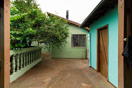 Casa para alugar com 110m², 2 quartos e 3 vagas Casa para alugar com 110m², 2 quartos e 3 vagasÁrea externa