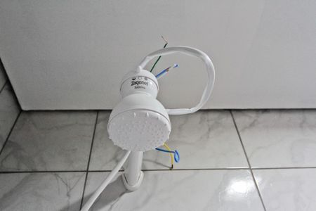 Banheiro de casa de condomínio para alugar com 1 quarto, 30m² em Vila Nina, São Paulo