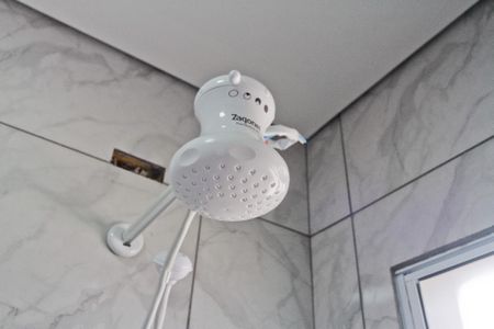 Banheiro de casa de condomínio para alugar com 1 quarto, 30m² em Vila Nina, São Paulo