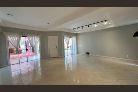 Sala de casa de condomínio à venda com 4 quartos, 335m² em Barra da Tijuca, Rio de Janeiro