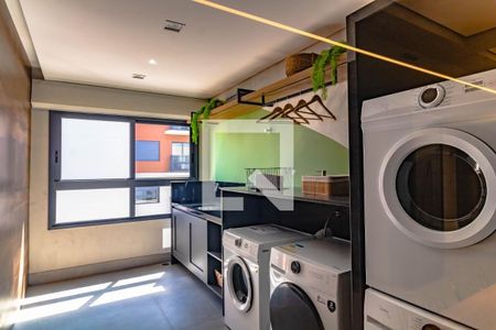 Studio para alugar com 19m², 1 quarto e sem vaga Studio para alugar com 19m², 1 quarto e sem vagaLavanderia