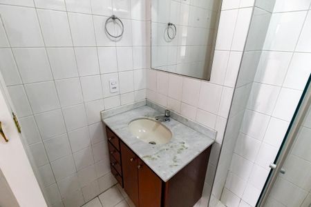 Apartamento à venda com 65m², 3 quartos e 2 vagasBanheiro Corredor