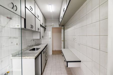 Apartamento à venda com 65m², 3 quartos e 2 vagasCozinha - Armários