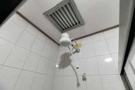 Apartamento à venda com 65m², 3 quartos e 2 vagasBanheiro Corredor - chuveiro