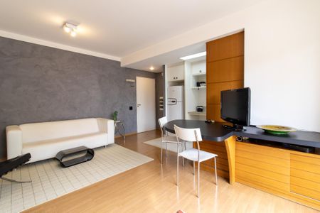 Sala de apartamento para alugar com 1 quarto, 50m² em Cambuí, Campinas