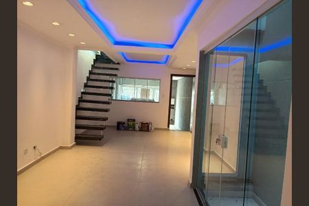 Casa à venda com 160m², 3 quartos e 1 vaga