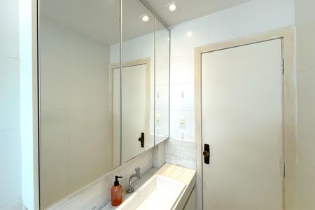 Apartamento à venda com 75m², 2 quartos e 1 vagaBanheiro