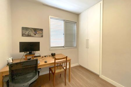 Apartamento à venda com 75m², 2 quartos e 1 vagaQuarto 2