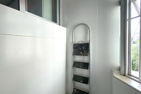 Apartamento à venda com 75m², 2 quartos e 1 vagaÁrea de Serviço