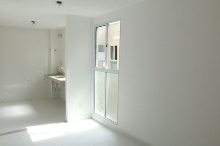 Sala de apartamento para alugar com 2 quartos, 36m² em Jardim Alvorada, Nova Iguaçu