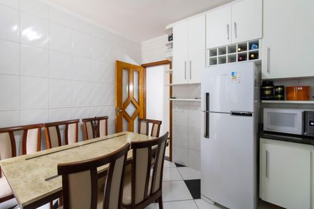 Casa à venda com 77m², 2 quartos e 2 vagas Casa à venda com 77m², 2 quartos e 2 vagasCozinha