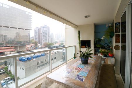 Varanda da Sala de apartamento para alugar com 4 quartos, 117m² em Jardim das Acacias, São Paulo