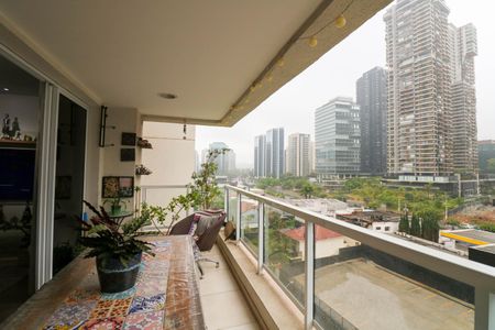 Varanda de apartamento para alugar com 4 quartos, 117m² em Jardim das Acacias, São Paulo