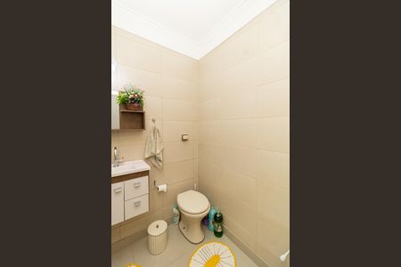 Casa à venda com 249m², 3 quartos e 6 vagasBanheiro Social