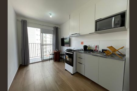 Sala/Cozinha de apartamento para alugar com 1 quarto, 27m² em Vila Butantã, São Paulo