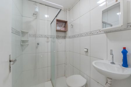Banheiro de kitnet/studio para alugar com 1 quarto, 34m² em Bela Vista, São Paulo