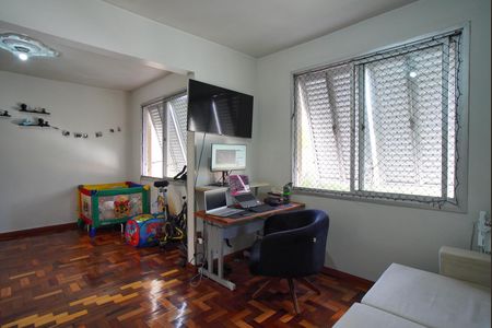Sala de apartamento à venda com 3 quartos, 80m² em Passo D’areia, Porto Alegre
