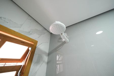 Casa à venda com 173m², 3 quartos e 2 vagasBanheiro