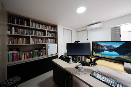 Casa à venda com 173m², 3 quartos e 2 vagasEdícula