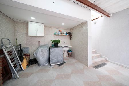 Casa à venda com 173m², 3 quartos e 2 vagasÁrea de Serviço