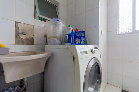 Apartamento à venda com 80m², 3 quartos e 2 vagas Apartamento à venda com 80m², 3 quartos e 2 vagasÁrea de Serviço