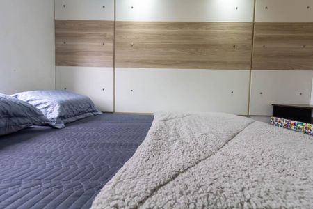 Apartamento à venda com 80m², 3 quartos e 2 vagas Apartamento à venda com 80m², 3 quartos e 2 vagasQuarto 1