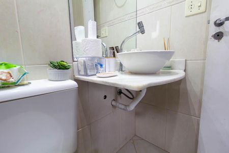 Apartamento à venda com 80m², 3 quartos e 2 vagas Apartamento à venda com 80m², 3 quartos e 2 vagasBanheiro 1